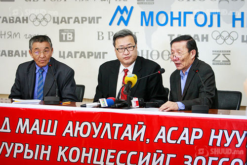 Багануурын ДЦС-ын концесст ялахын тулд 30 гаруй сая долларын авлига өгсөн гэлээ